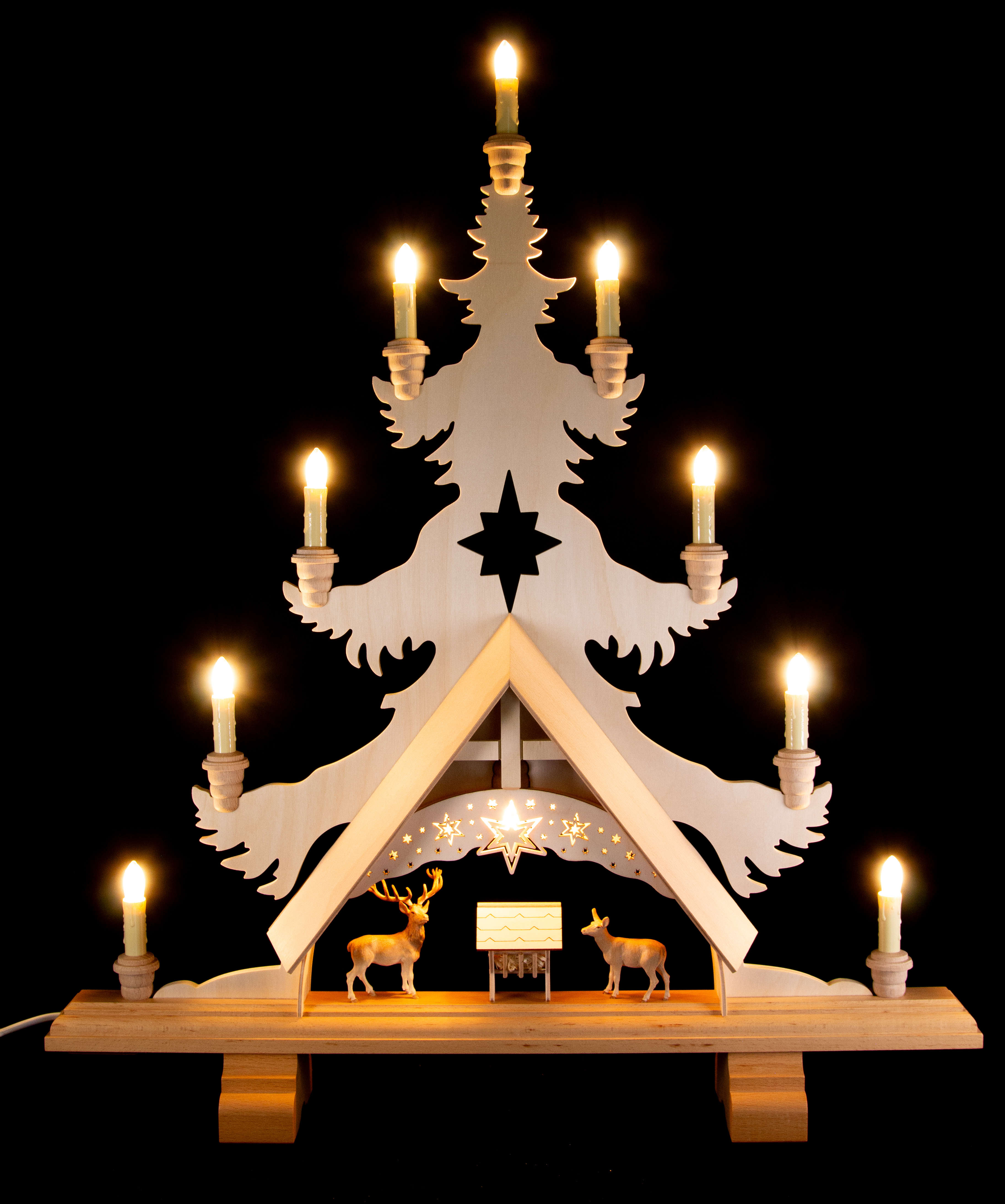 Strahlende Eleganz aus dem Erzgebirge: Die Lichterspitzen von Holzkunst Dost